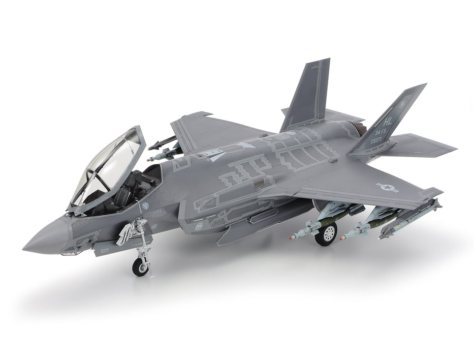 Tamiya 1/48 F-35A Lightning II