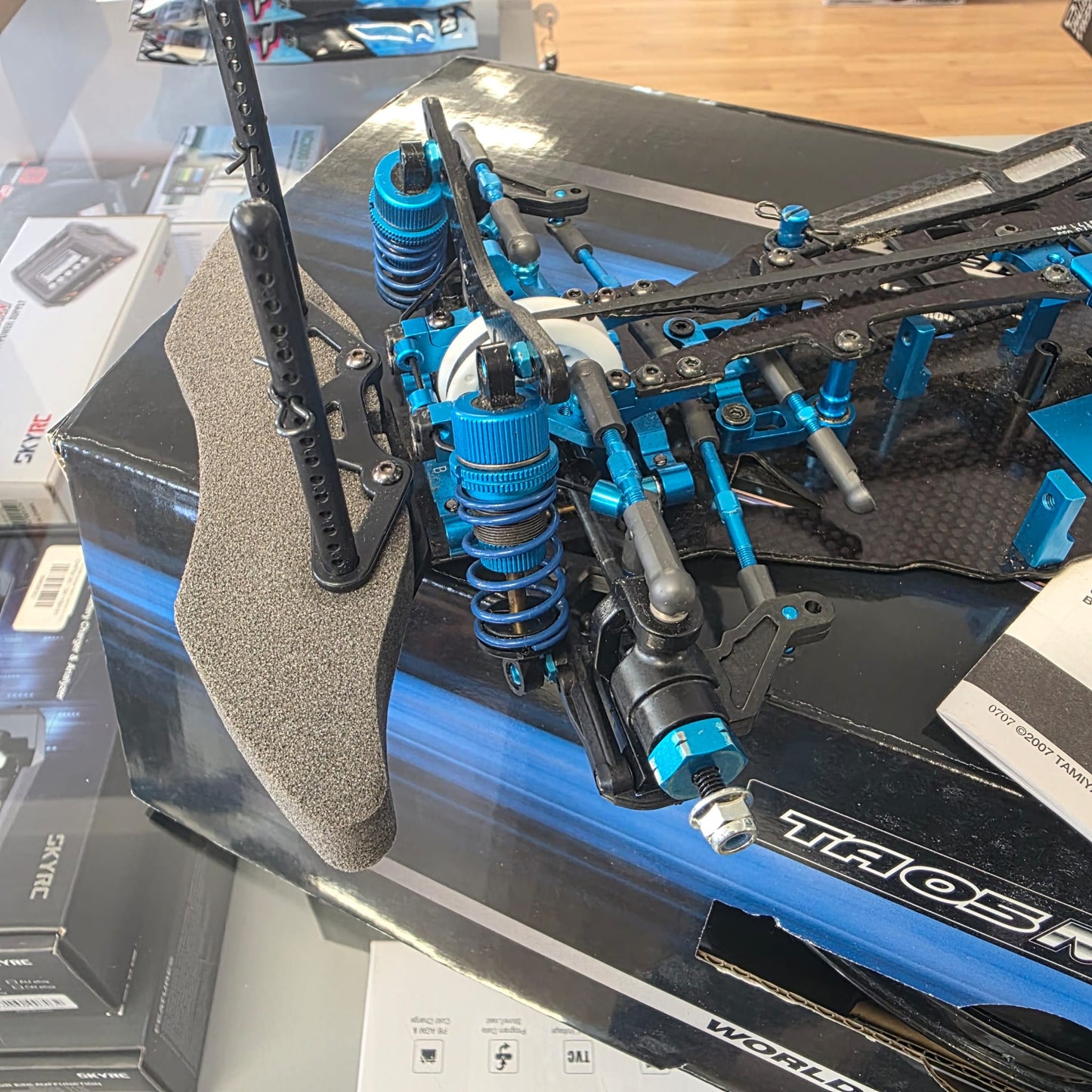 PRE-OWNED Tamiya TRF TA05 MS 1/10 Racing Chassis Kit